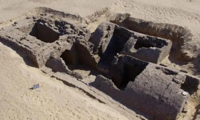 Mormânt cu o vechime de 3300 de ani descoperit în Egipt jpeg