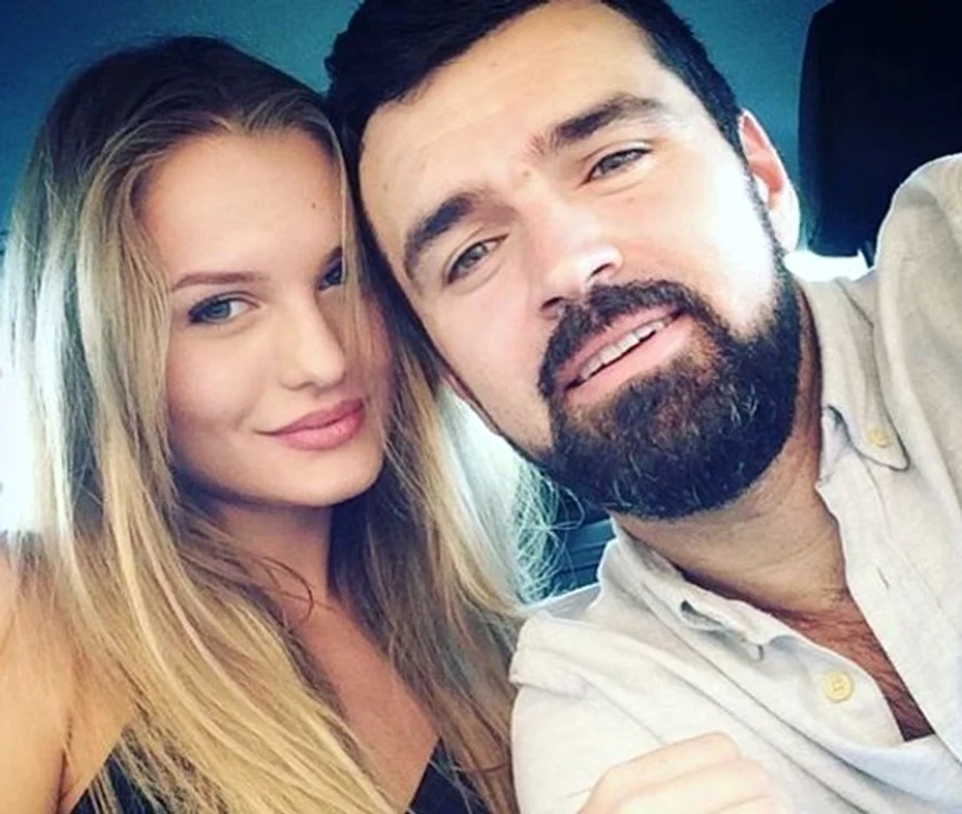 
    Vlad Miriță și Maria Natură au împreună un băiețel, pe nume IustinFoto: Arhivă personală  
