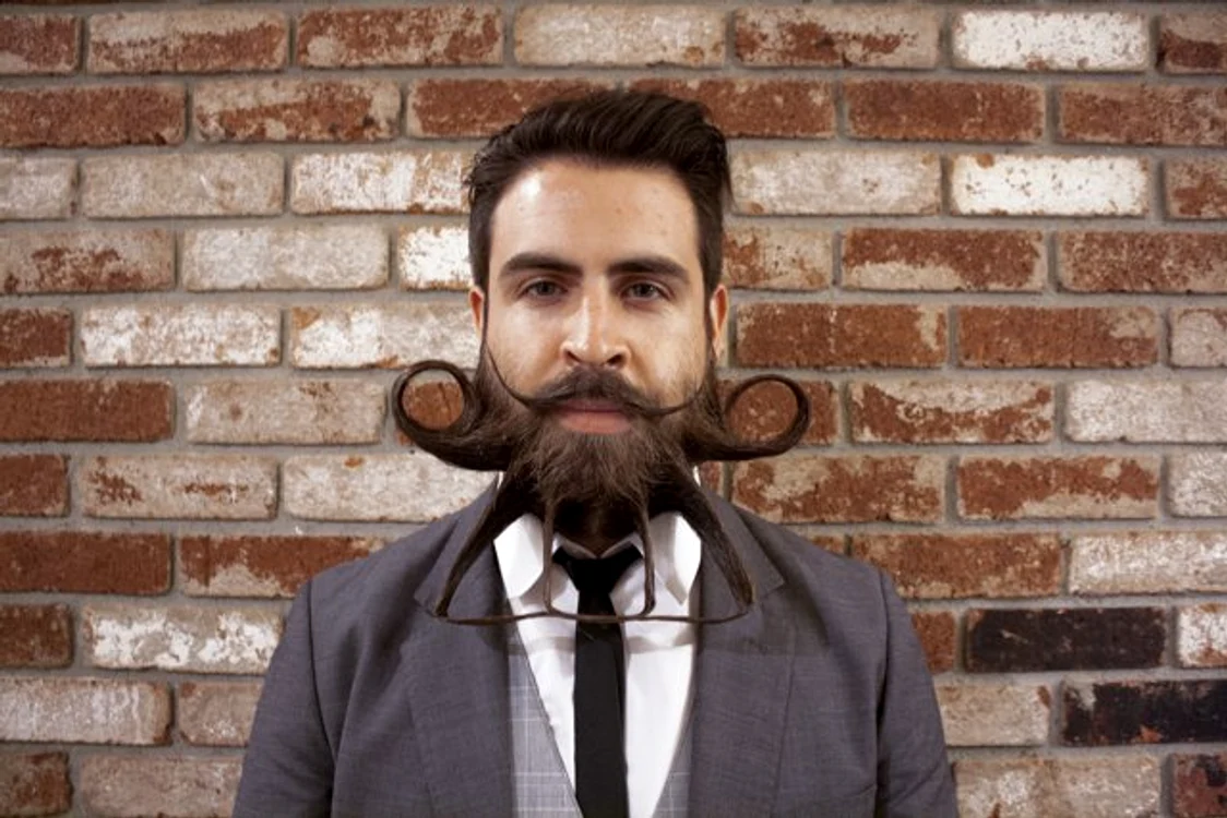 Fără barba de 14 ani este de nerecunoscutfoto: huffingtonpost.uk.com