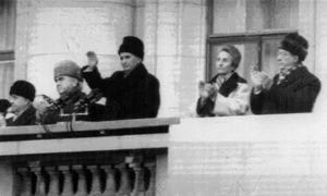 Nicolae Ceausescu Elena Ceusescu discurs balcon revolutie decembrie 1989 FOTO AFP