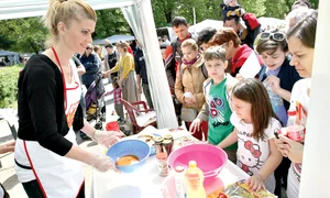 Raluca a fost  ajutată de colega  noastră de la  Click! Poftă bună,  Mariana (Fotografii: Dorin Constanda) jpeg
