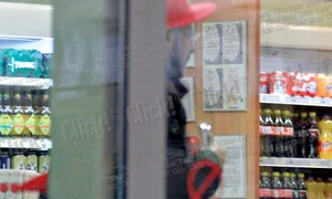 A ieşit în fugă,  semn că se  grăbea undeva (FOTOGRAFII: MIHAI IONESCU) jpeg