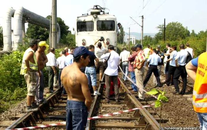 Bărbatul a sfârşit sub roţile trenului. FOTO: ARHIVĂ. Daniel Guţă.