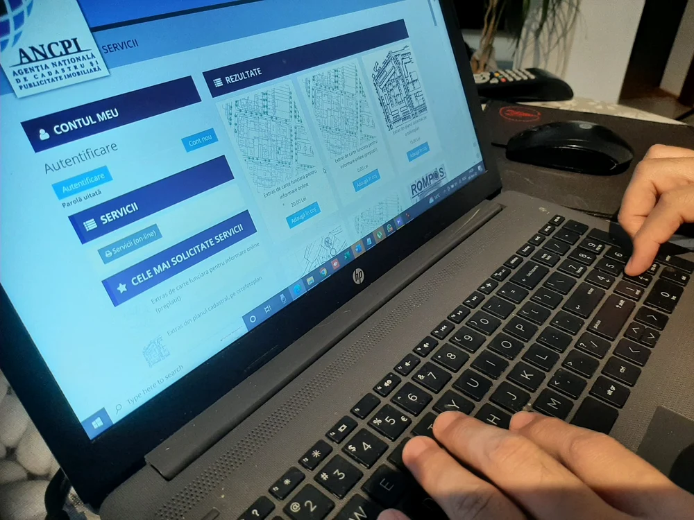 Platforma oficială epay.ancpi.ro e simplu de accesat. FOTO Cristina Stancu