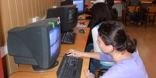 Funcţionarii publici pot urma cursuri în domeniul achiziţiilor publice