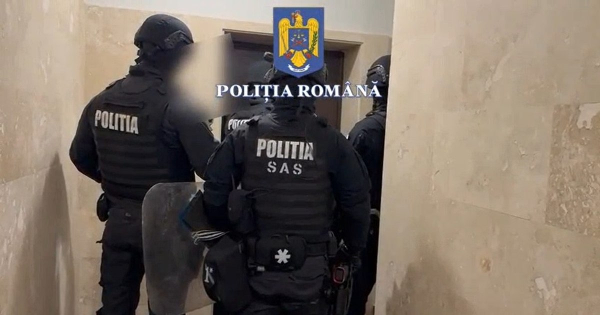 Bărbat acuzat de agresiune sexuală pe stradă, vizitat de poliție acasă.