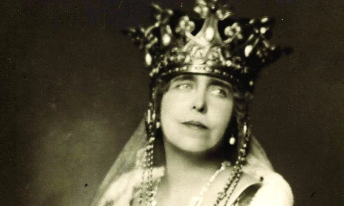 Coroana Reginei Maria, inspirată din estetica medievală bizantină