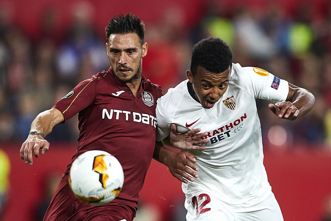 
    CFR Cluj a fost eliminată de Valencia, la mare luptă, fără să piardă, în ediția trecută a  Ligii EuropaFoto: Guliver / GettyImages  