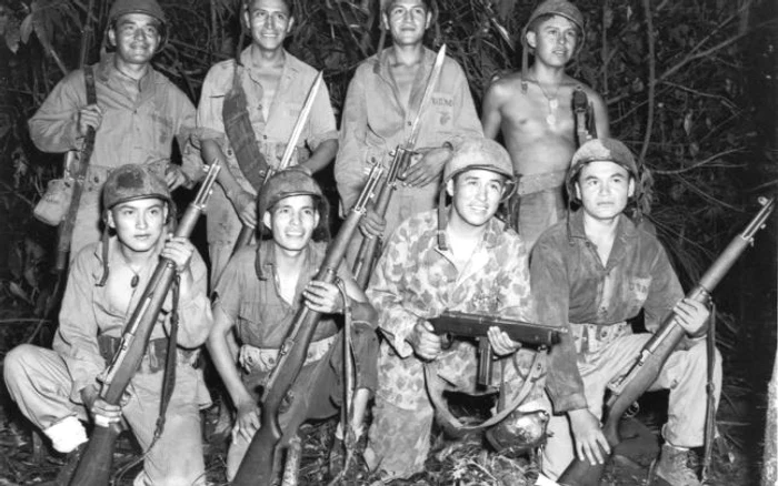 Imagini de arhivă 1943 cu operatori ai Codului Navajo folosit în cel de-Al Doilea Război Mondial de armata americană pentru a transmite mesaje secrete Foto Fotoquest – Getty Images