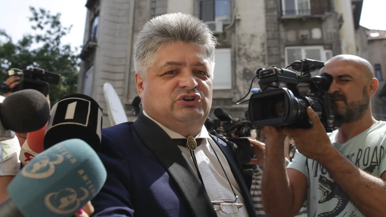 Secureanu primea bijuterii pentru iubita lui pe contracte fictive / Sursa foto: Inquam Photos