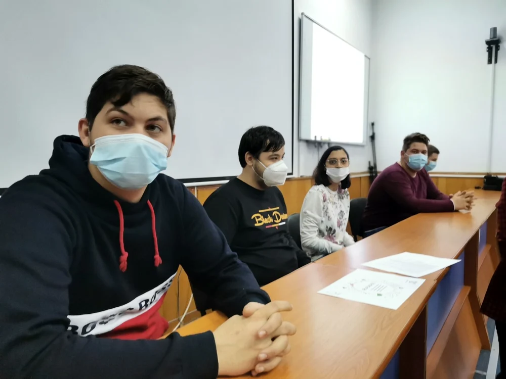 Elevii Liceului Tehnologic „Alexe Marin“ din Slatina au fost premiaţi la concursul naţional „ResponsABIL“ FOTO: Alina Mitran