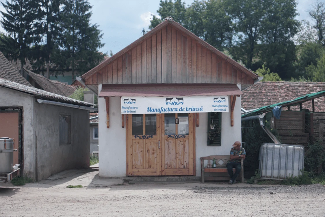 Magazinul de brânză din satul Cund. Sursa foto: dor.ro