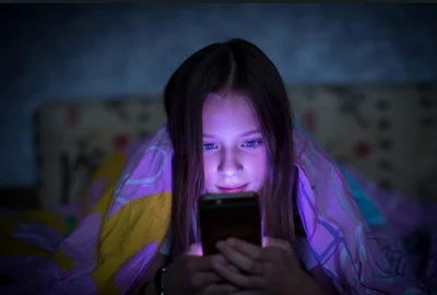 copil telefon jpg