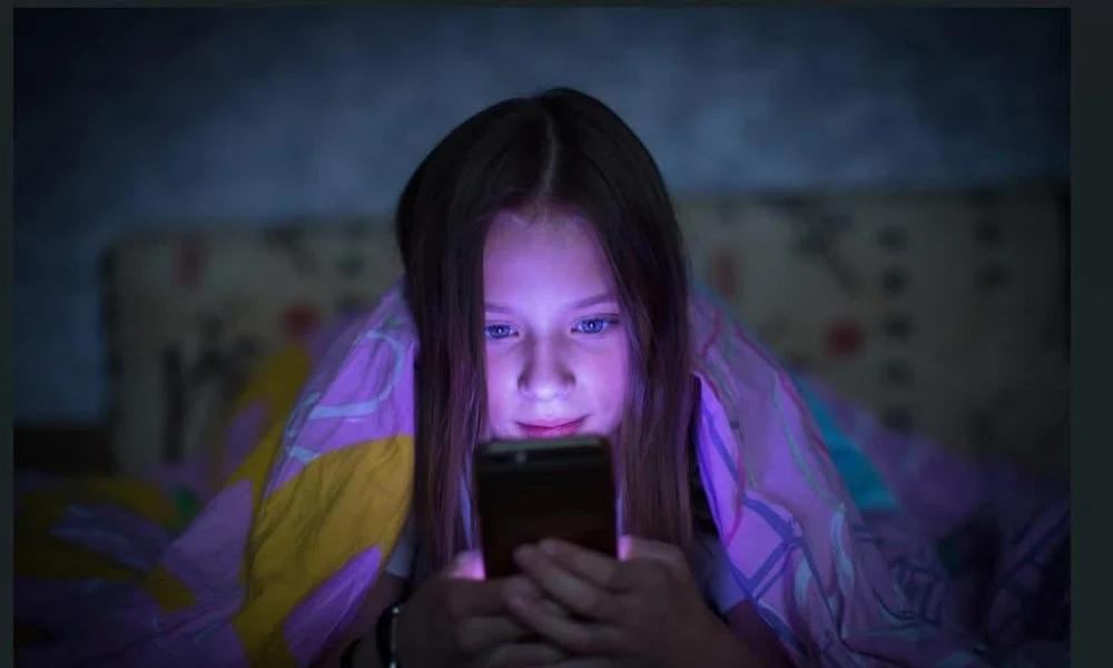 „Tinder pentru copii”: aplicația cu acces de la 13 ani, acuzată că a facilitat abuzuri sexuale asupra minorilor