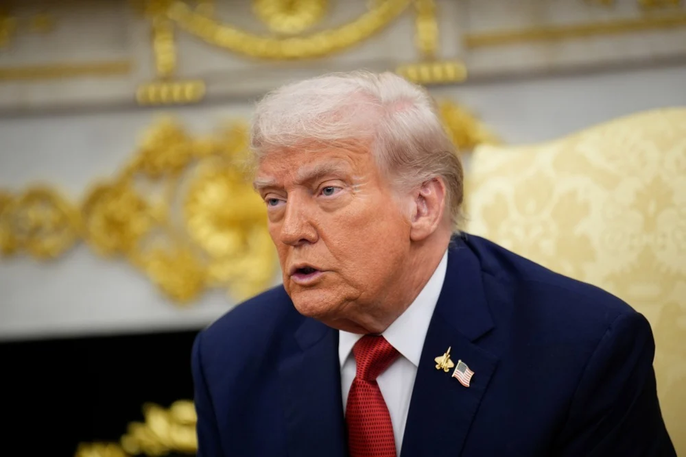 Trump, încurcat de problema despăgubirilor de milioane de dolari pe care le cere Departamentului de Justiție: „Mă dau în judecată, nu-i așa?”