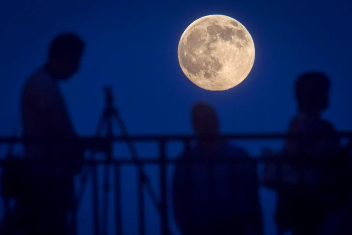 Cum s-a văzut Superluna în iulie. FOTO Reuters