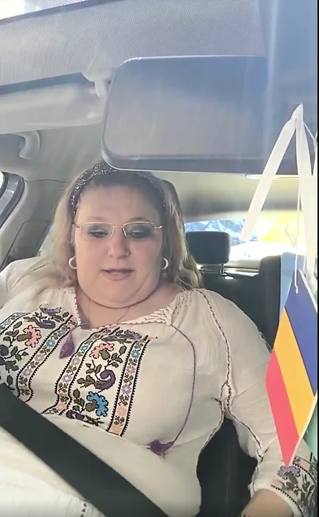 Ținuta purtată de Diana Șoșoacă 