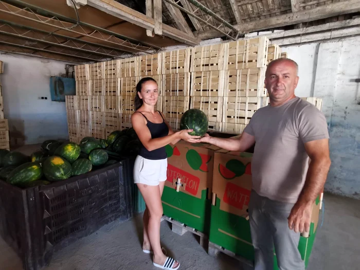 Cristian Cerba este ajutat în afarecere de fiica lui FOTO Ștefan Both
