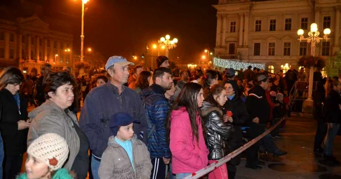 Spectacolele vor avea loc în faţa Primăriei Arad FOTO arhivă