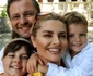 Ce familie frumoasă are soprana Iana Novac!