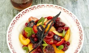 Platou cu fructe, cu sirop de vanilie jpeg