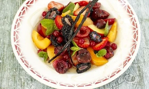 Platou cu fructe, cu sirop de vanilie jpeg