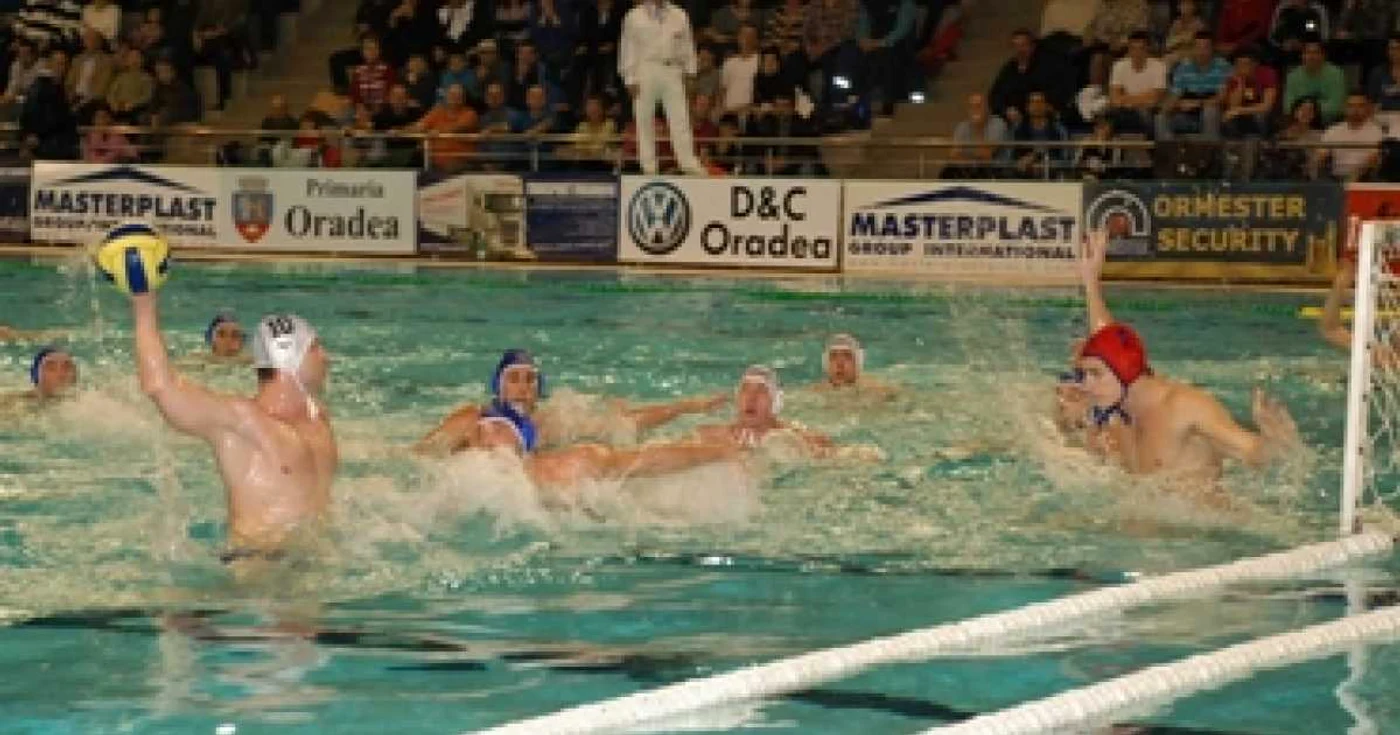 Astăzi, Posillipo Napoli - CSM Frigoconti - manșa retur a optimilor Cupei LEN 