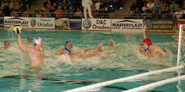 Astăzi, Posillipo Napoli - CSM Frigoconti - manșa retur a optimilor Cupei LEN 