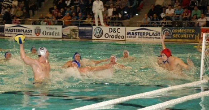 Astăzi, Posillipo Napoli - CSM Frigoconti - manșa retur a optimilor Cupei LEN