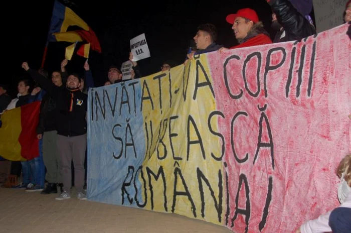 Marş anti-sistem, organizat la Slobozia FOTO: Mădălin Sofronie