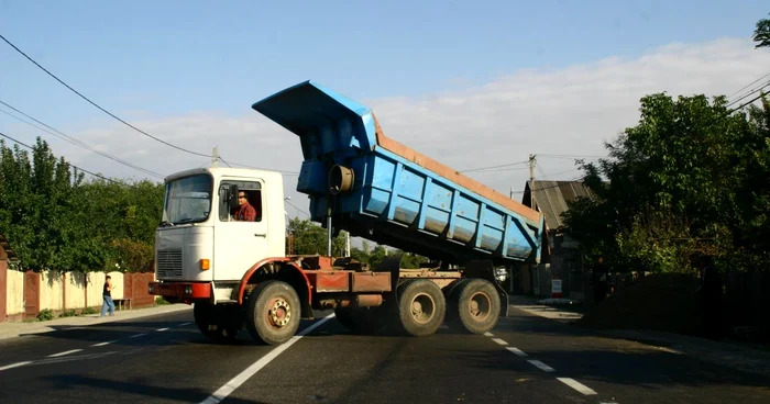 Şoferul a reuşit să oprească după doi kilometri