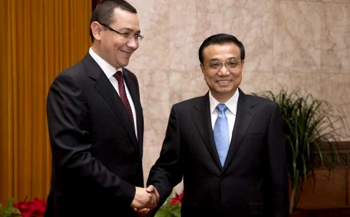 Premierul Victor Ponta s-a întâlnit cu omologul său din China, Li Keqiang, în cadrul unei delegaţii care a avut loc la începutul lunii iulie la Beijing FOTO Mediafax/AFP