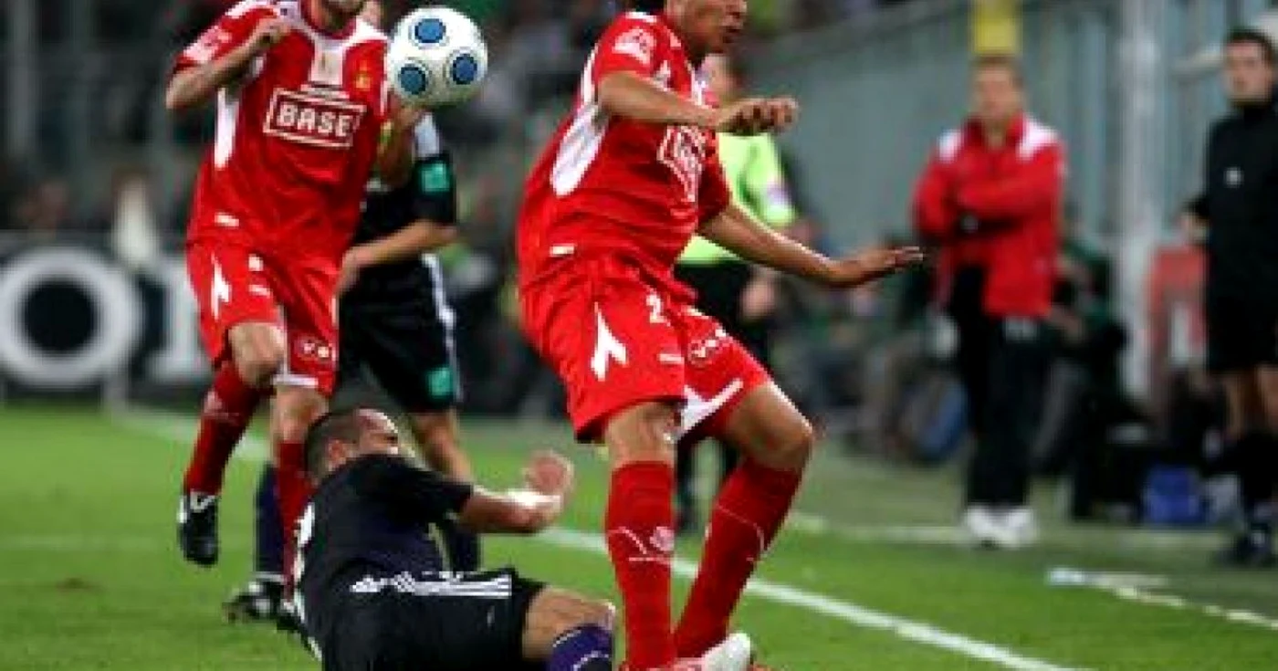 "Criminalii" de la Standard Liege, ameninţaţi cu moartea