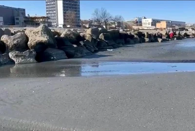Marea Neagra dupa furtuna sursa foto A I  jpeg