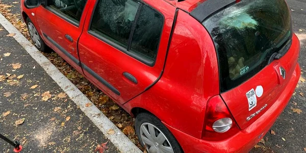 Gaura din capota mașinii din Strasbourg   Foto Twitter Infos Francaises jfif