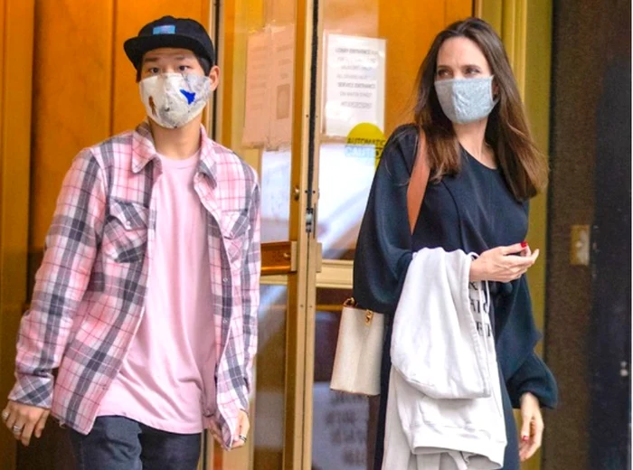 Au luat cina în vizităFoto: Profimedia