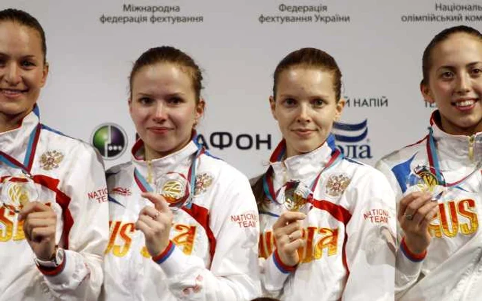 Echipa feminină de sabie a Rusiei * Foto: Reuters