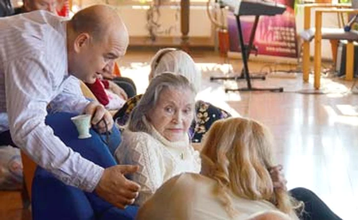 După ce au citit în Click! despre problemele celebrei creatoare de modă, afaceriştii au sărit în ajutorul ei