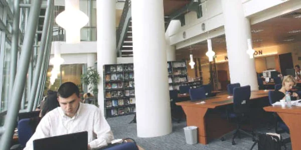INSEAD, Fountainbleau, Franţa, se află pe primul loc în topul Forbes al celor mai bune programe de master de un an din lume