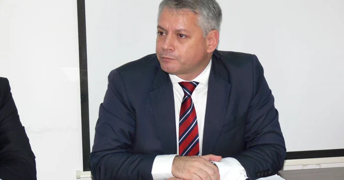 Prezent joi la Bistriţa, George Băeşu, şeful ANRP a explicat mecanismul folosit de samsarii imobiliari FOTO: Bianca Sara