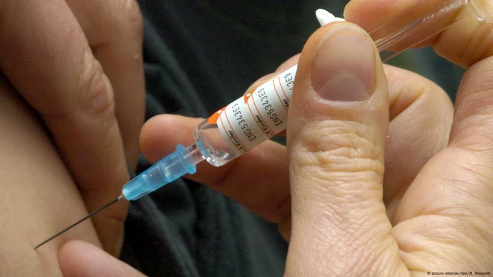 Vaccin împotriva hepatitei B