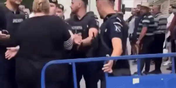 Sosoaca gif