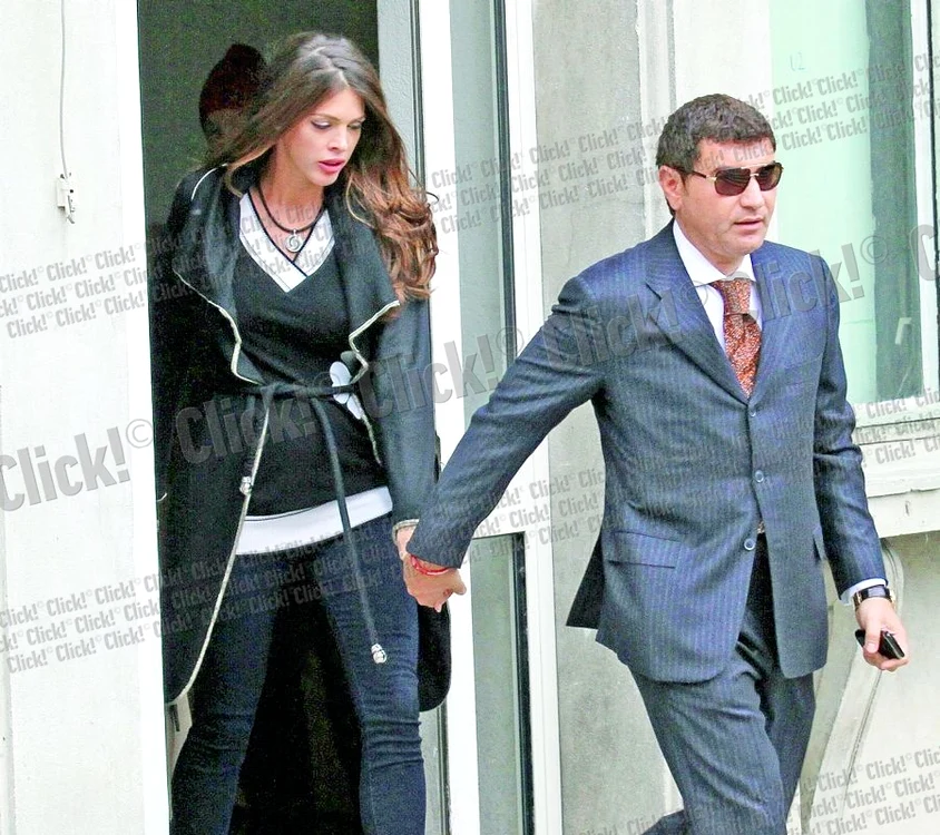 
    Alina şi Cristi Borcea  au ieşit după două ore  de la petrecerea din  sediul clubului Dinamo (Fotografii: Blitz)  