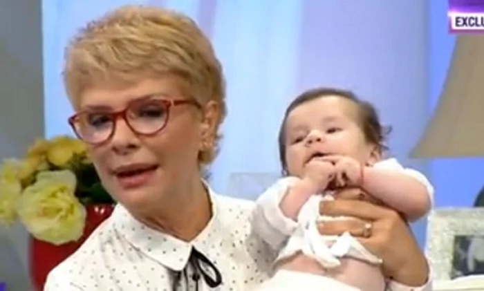 Bebe Moise nu a rezistat prea mult în braţele prezentatoareifoto: arhiva personală
