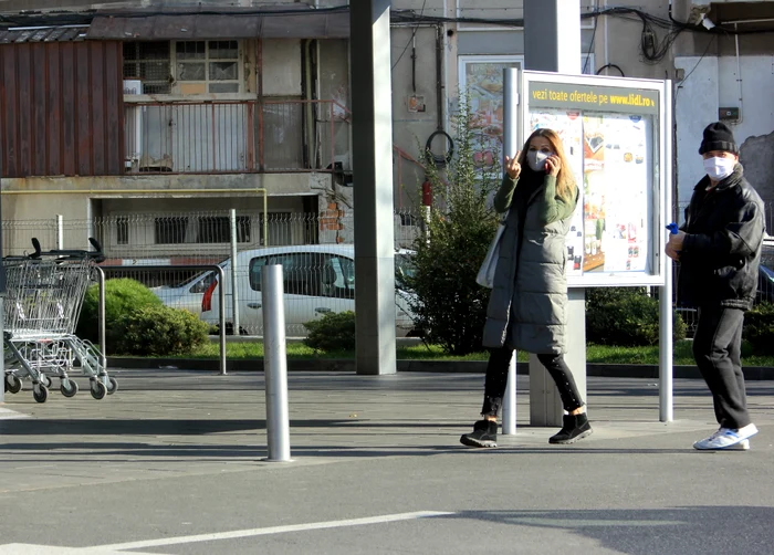 Anca Ţurcaşiu a făcut un gest obscen la adresa fotoreporterilor care nu voiau decât să o laude pentru cât de bine arată