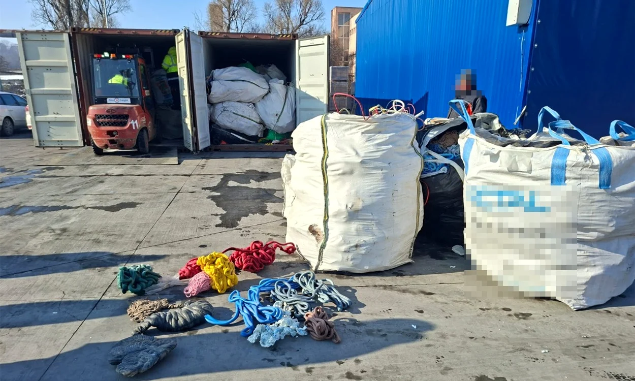 Containere cu deșeuri în Portul Constanța FOTO: Poliția de Frontieră