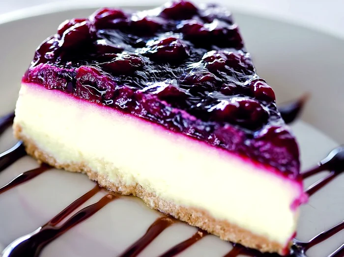 cheesecake cu fructe de padure jpeg
