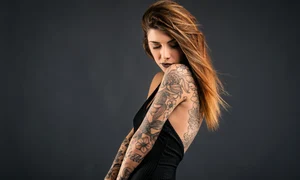 fata tatuata shutterstock 651513379 jpg