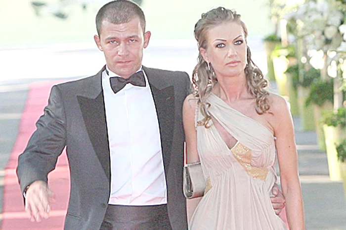 Lobonţ a ţinut secretă relaţia cu Iulia