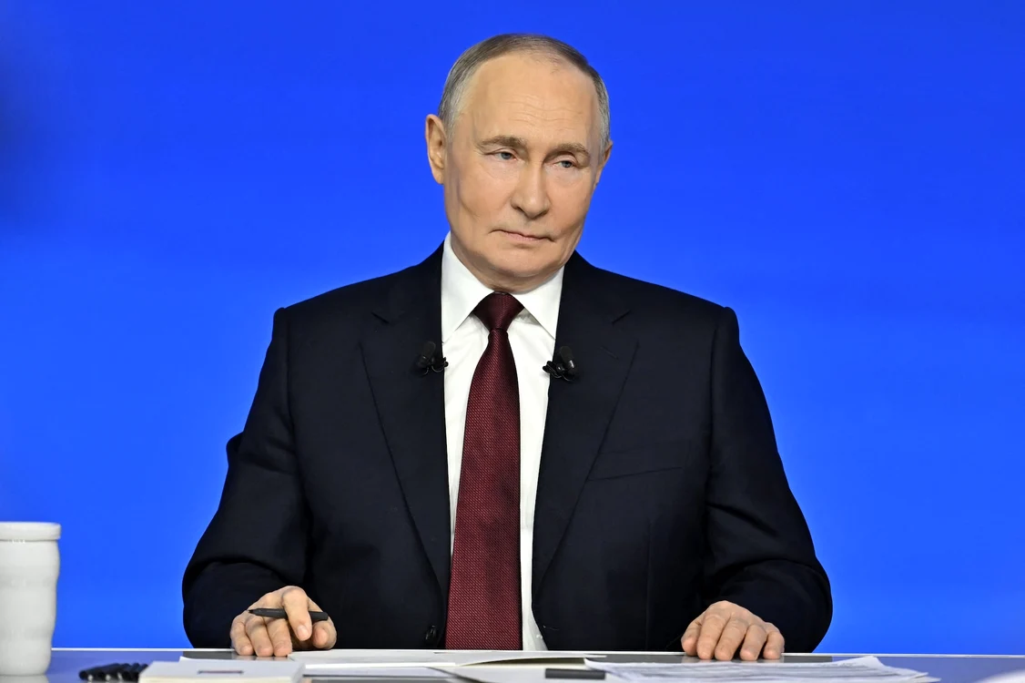 Putin și Pezeshkian au discutat și despre consolidarea relațiilor bilaterale. FOTO: AFP